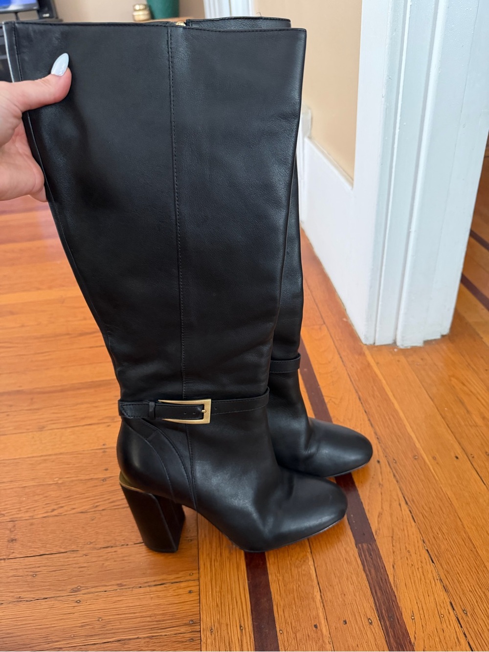 Vince Camuto Joanel tall boots leather black 9.5 boot EUC buckle